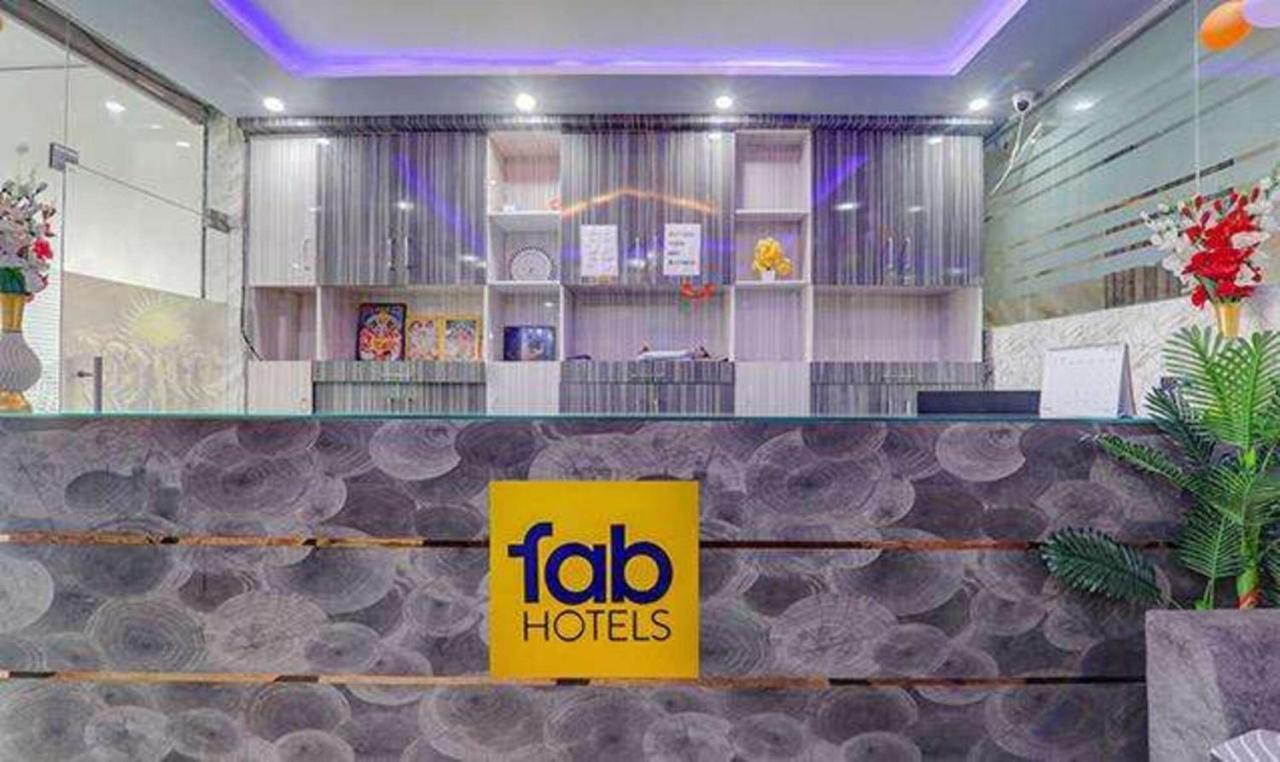 Fabexpress Ss Grand Hotel Banthra Sikandarpur Exterior photo